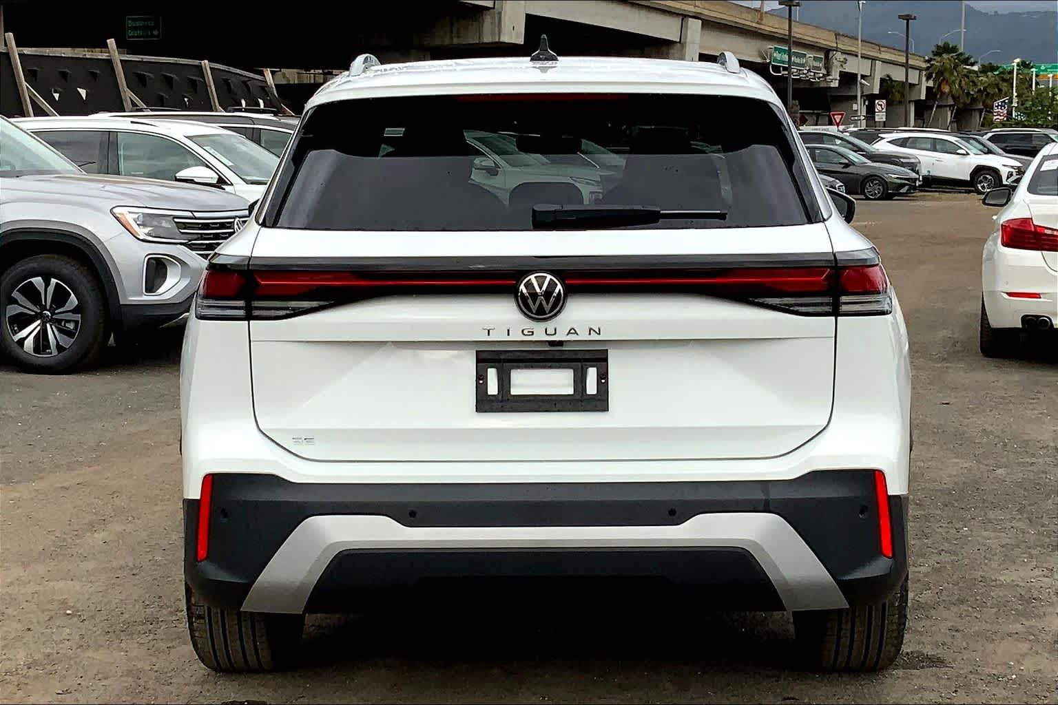 Thumbnail: 2026 Volkswagen Tiguan - 5