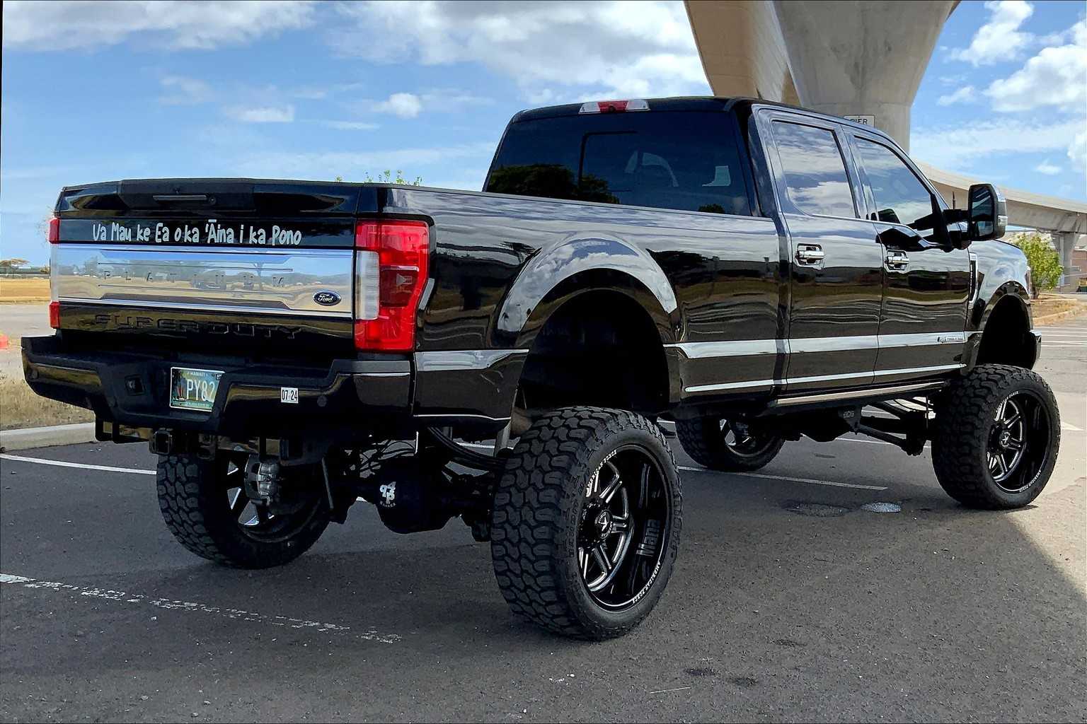 Thumbnail: 2017 Ford F-250 - 21