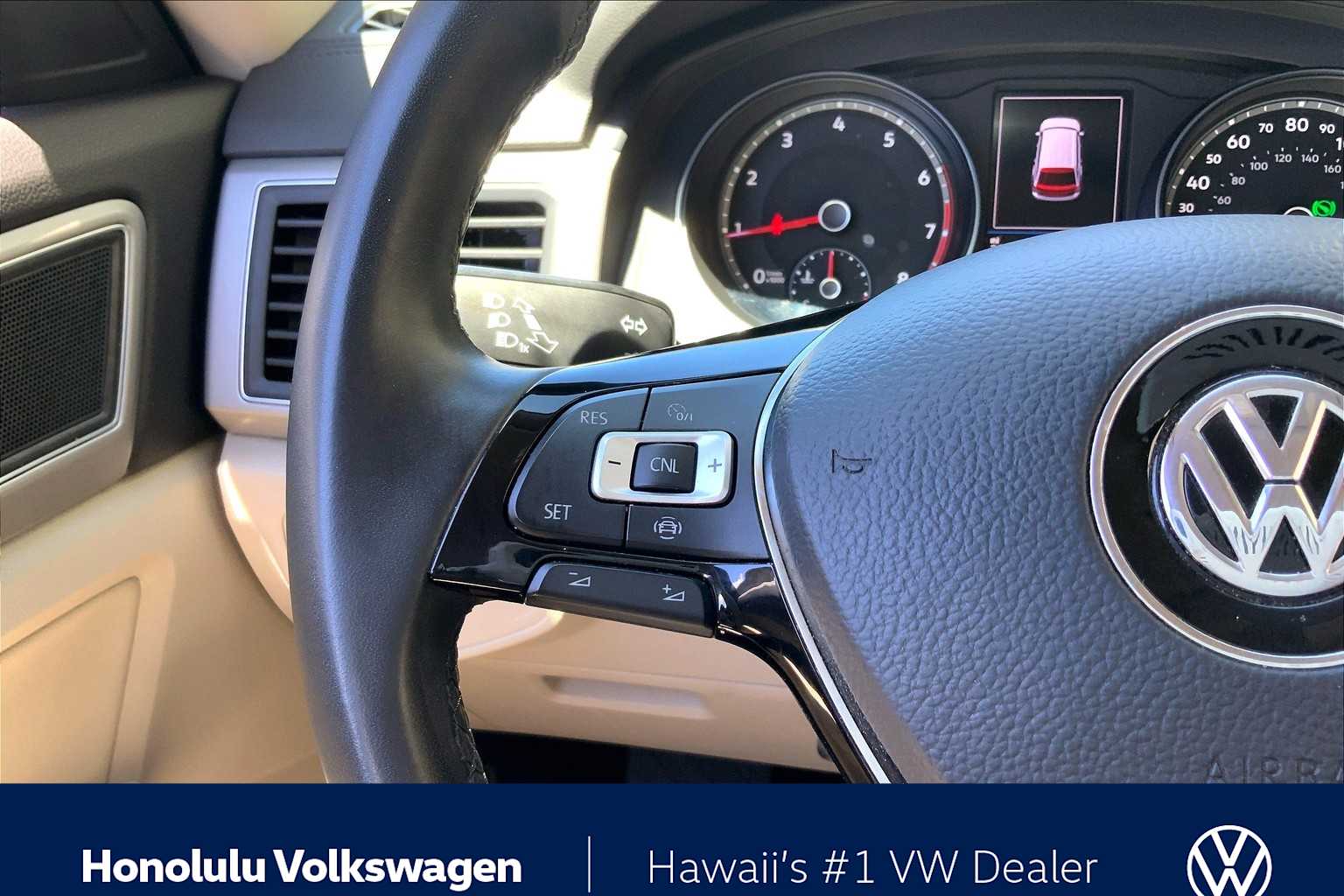 Thumbnail: 2019 Volkswagen Atlas - 24
