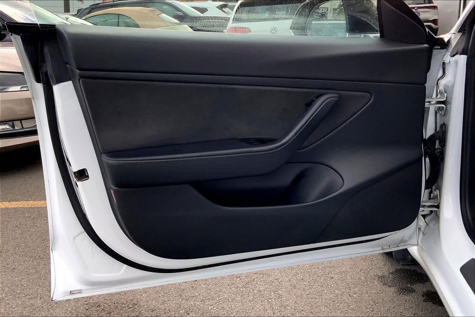 Thumbnail: 2020 Tesla Model 3 - 27