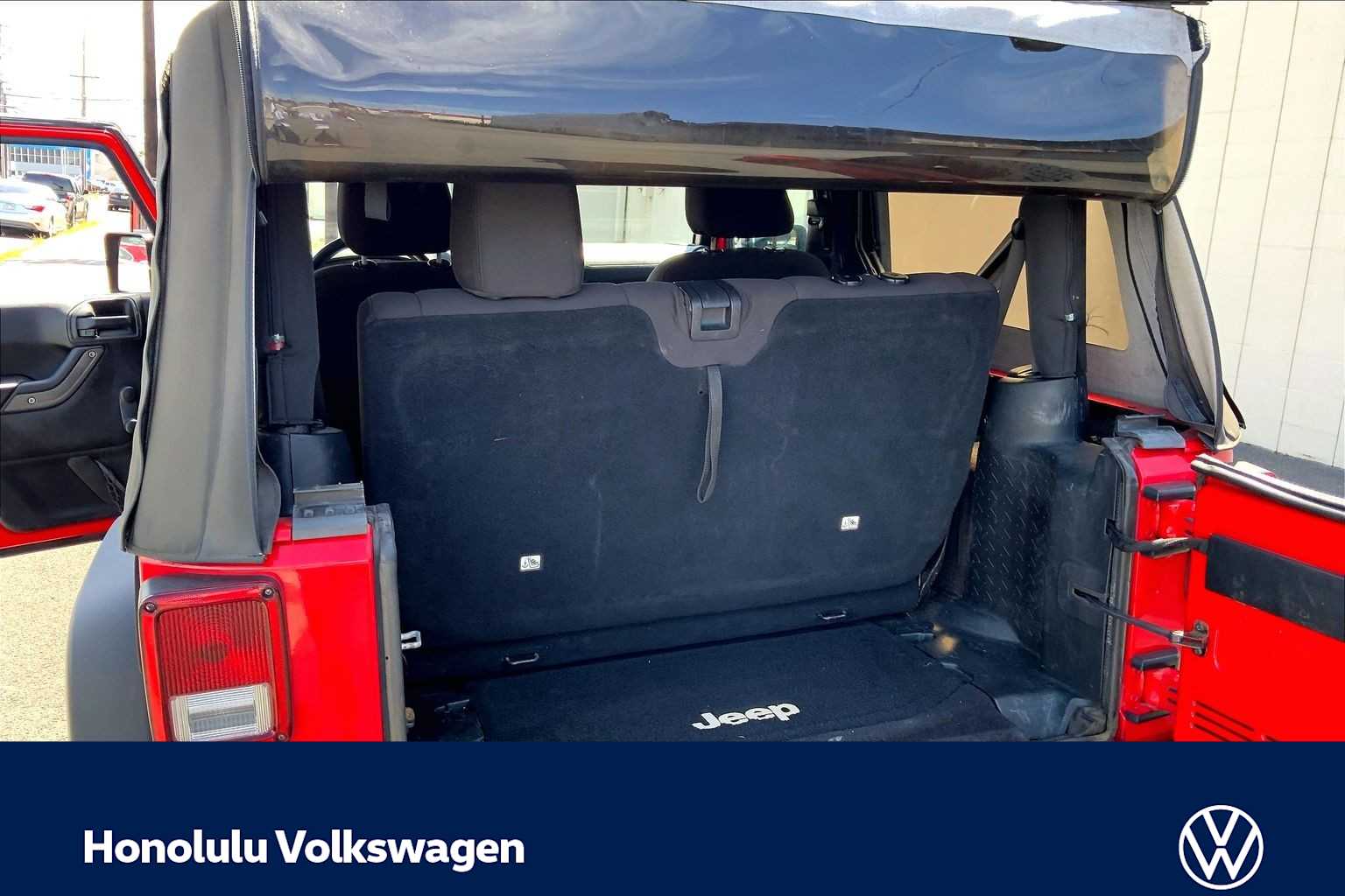 2017 Jeep Wrangler Sport S - Photo 18