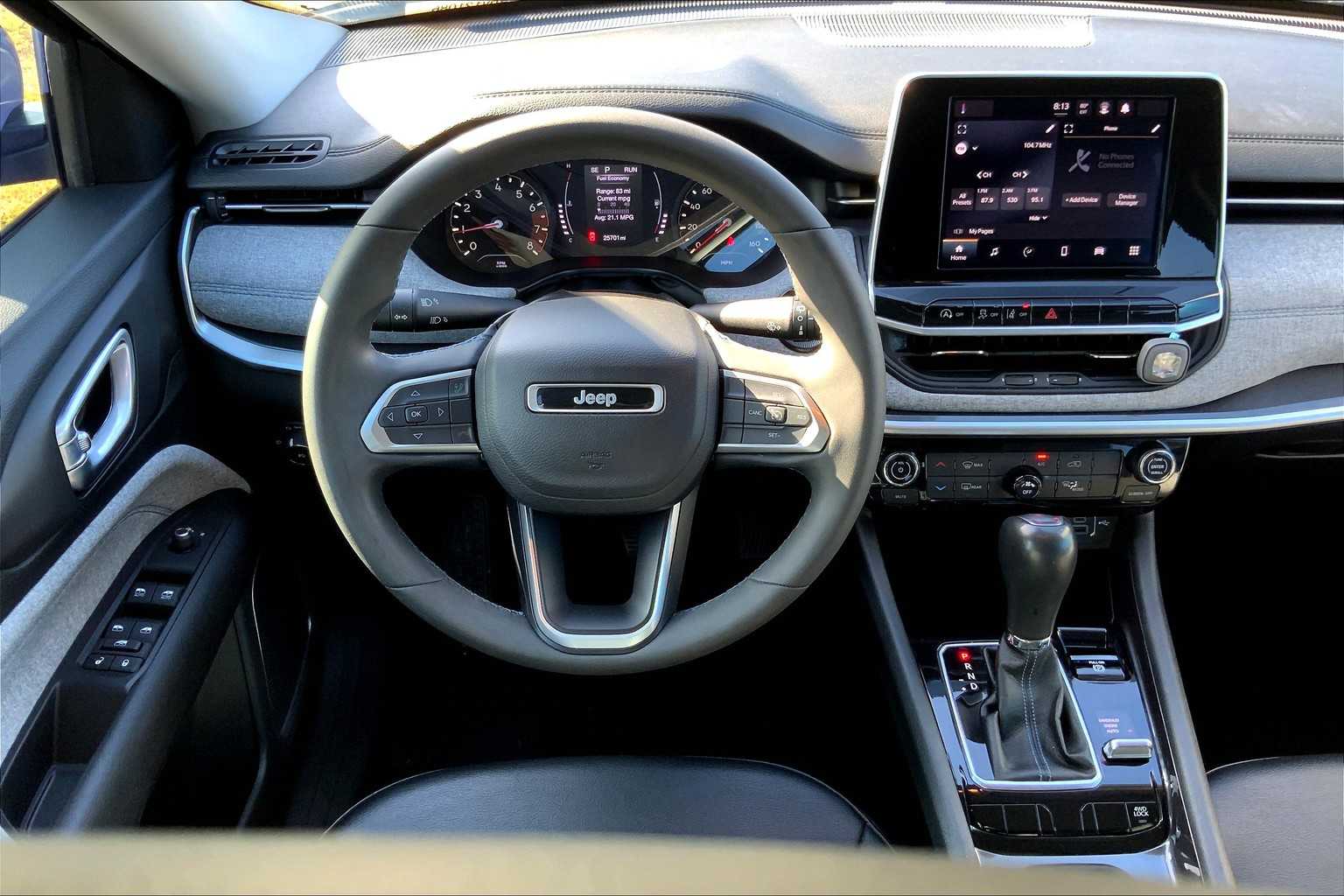 2022 Jeep Compass Latitude 13