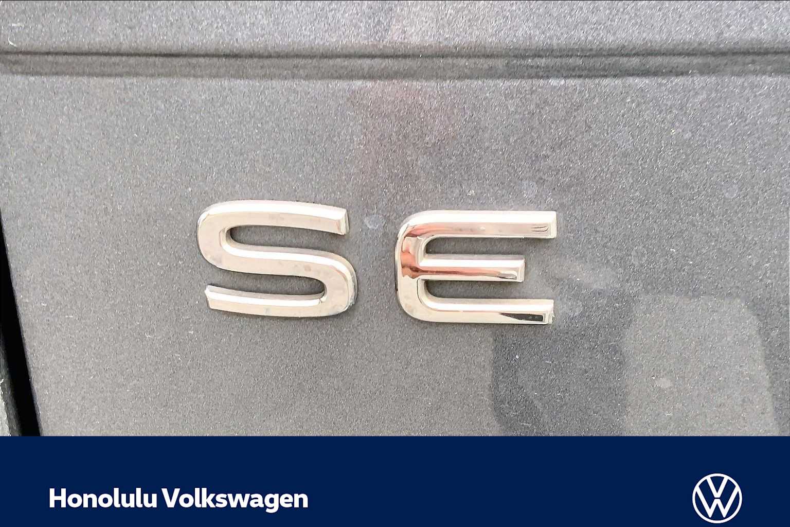 Thumbnail: 2023 Volkswagen Tiguan - 7