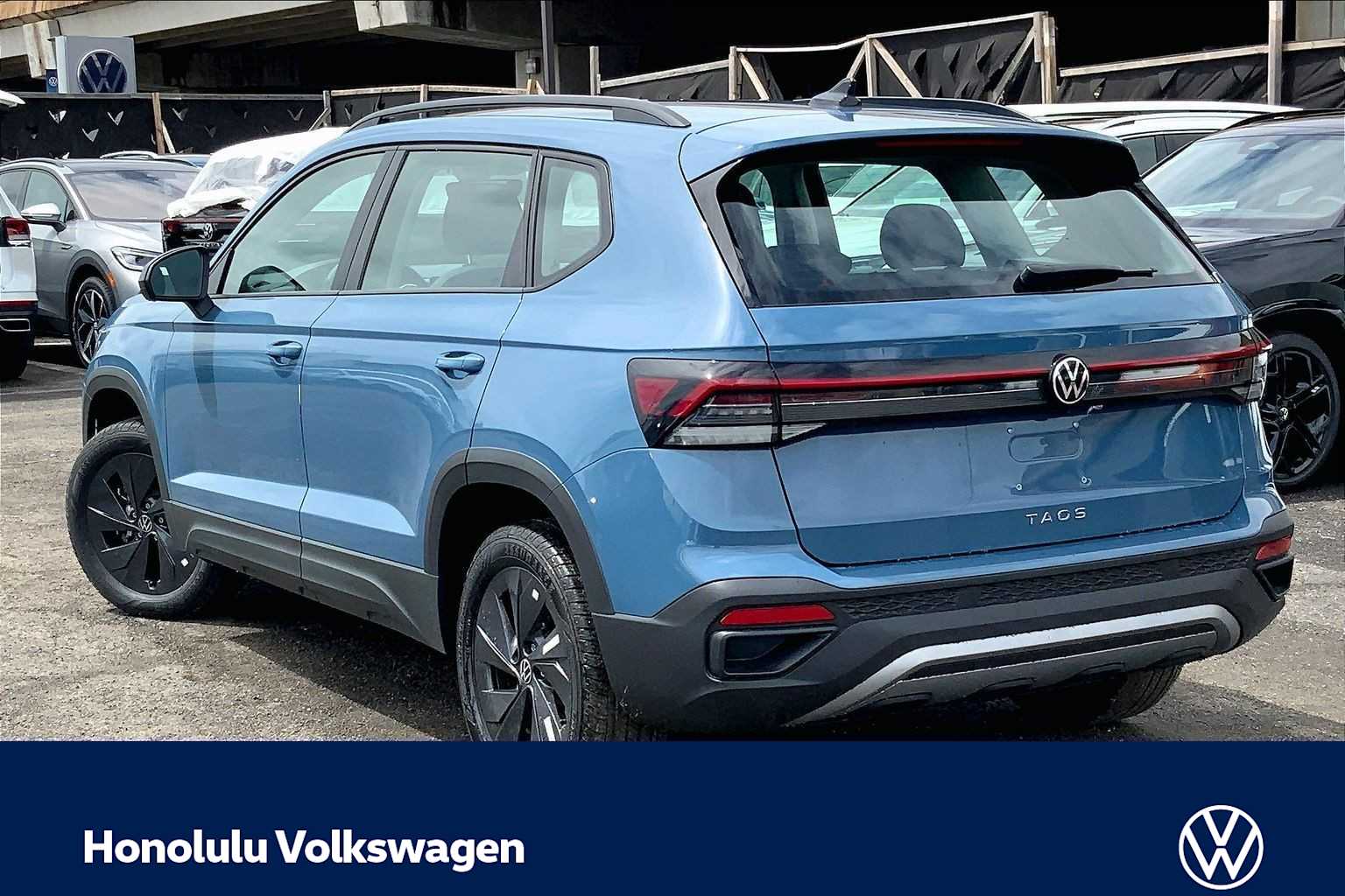 Thumbnail: 2026 Volkswagen Taos - 4