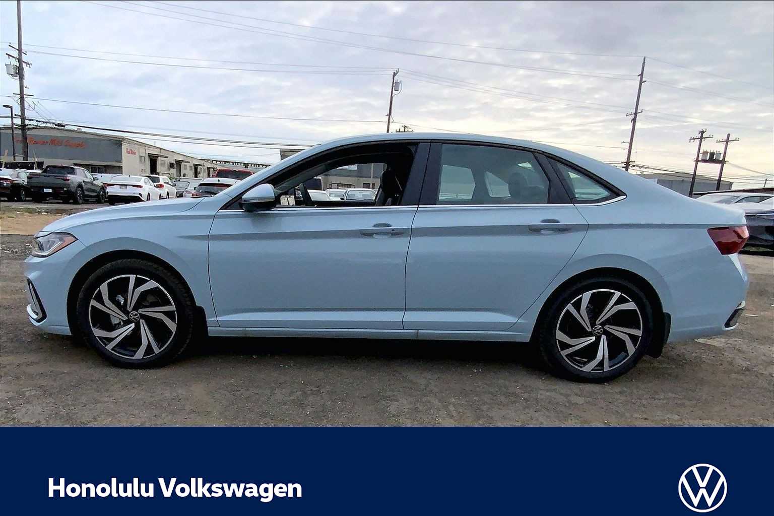 Thumbnail: 2026 Volkswagen Jetta - 3