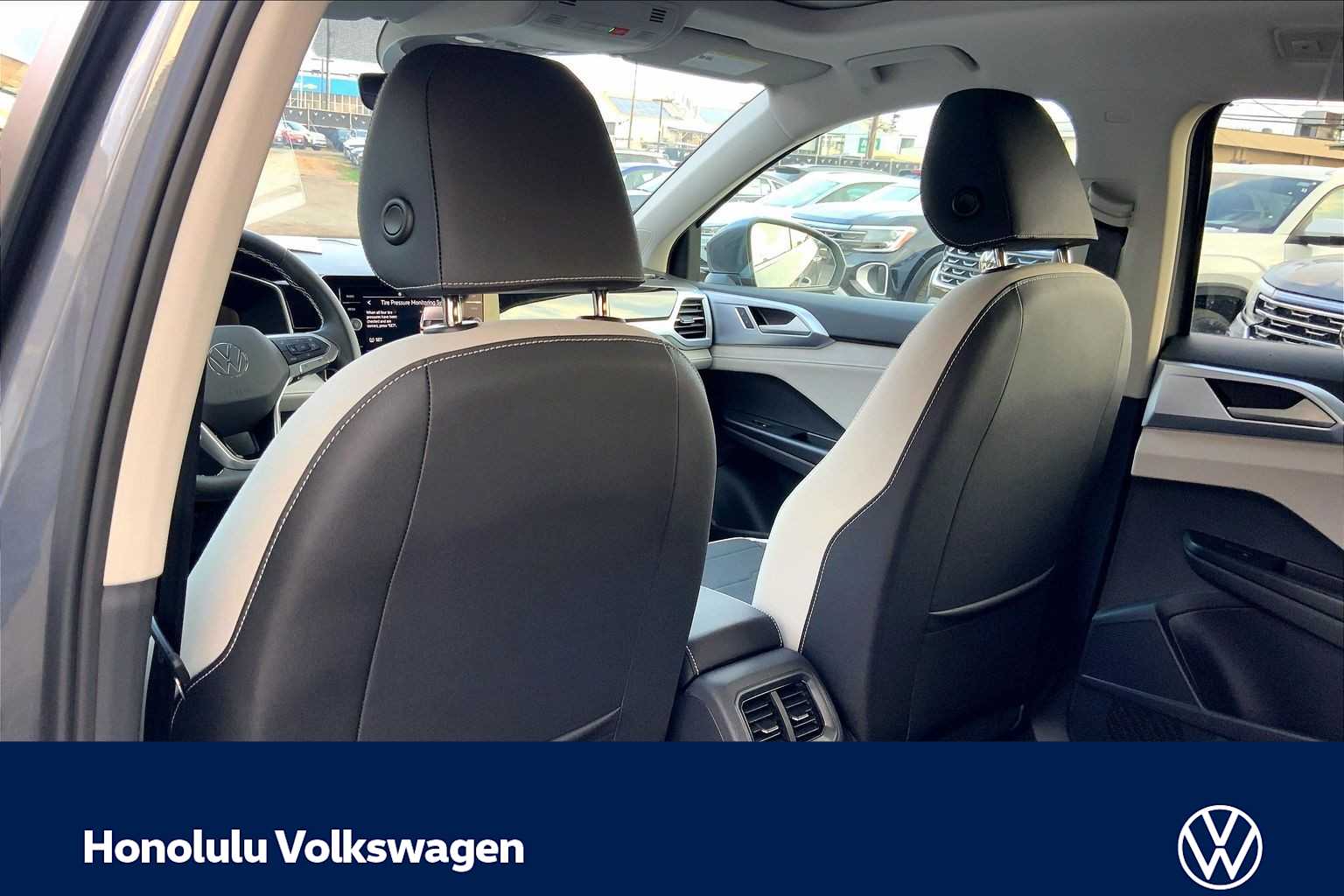 Thumbnail: 2026 Volkswagen Taos - 12