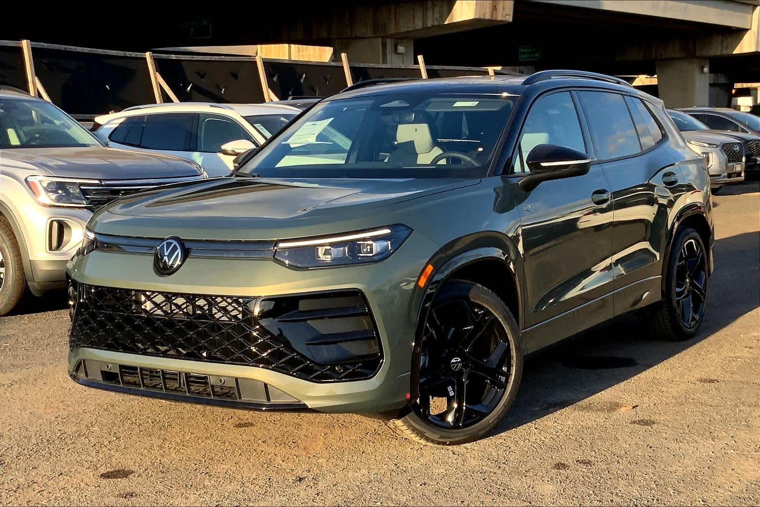 Thumbnail: 2026 Volkswagen Tiguan - 1