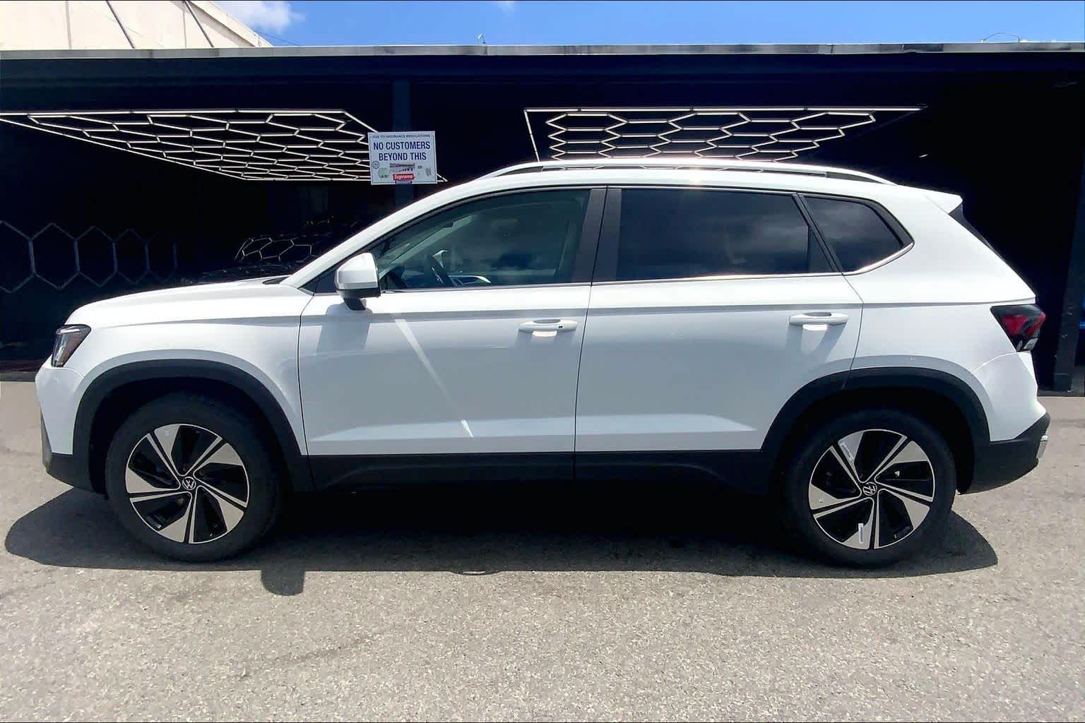 Thumbnail: 2026 Volkswagen Taos - 3