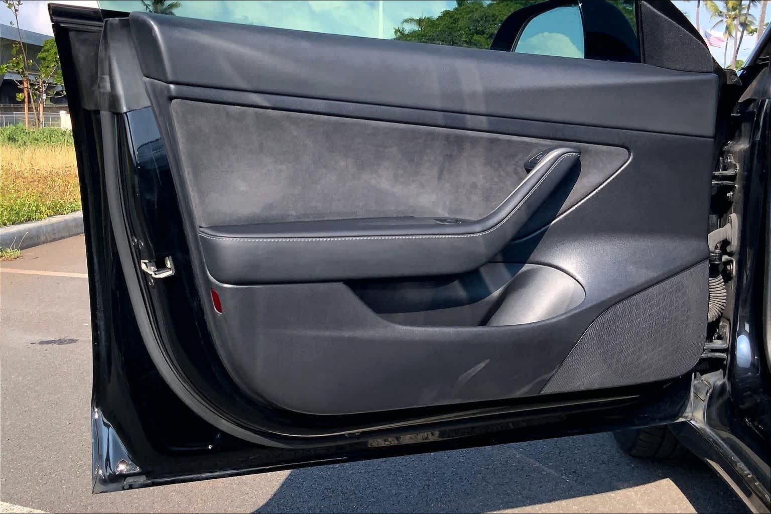 Thumbnail: 2021 Tesla Model 3 - 27