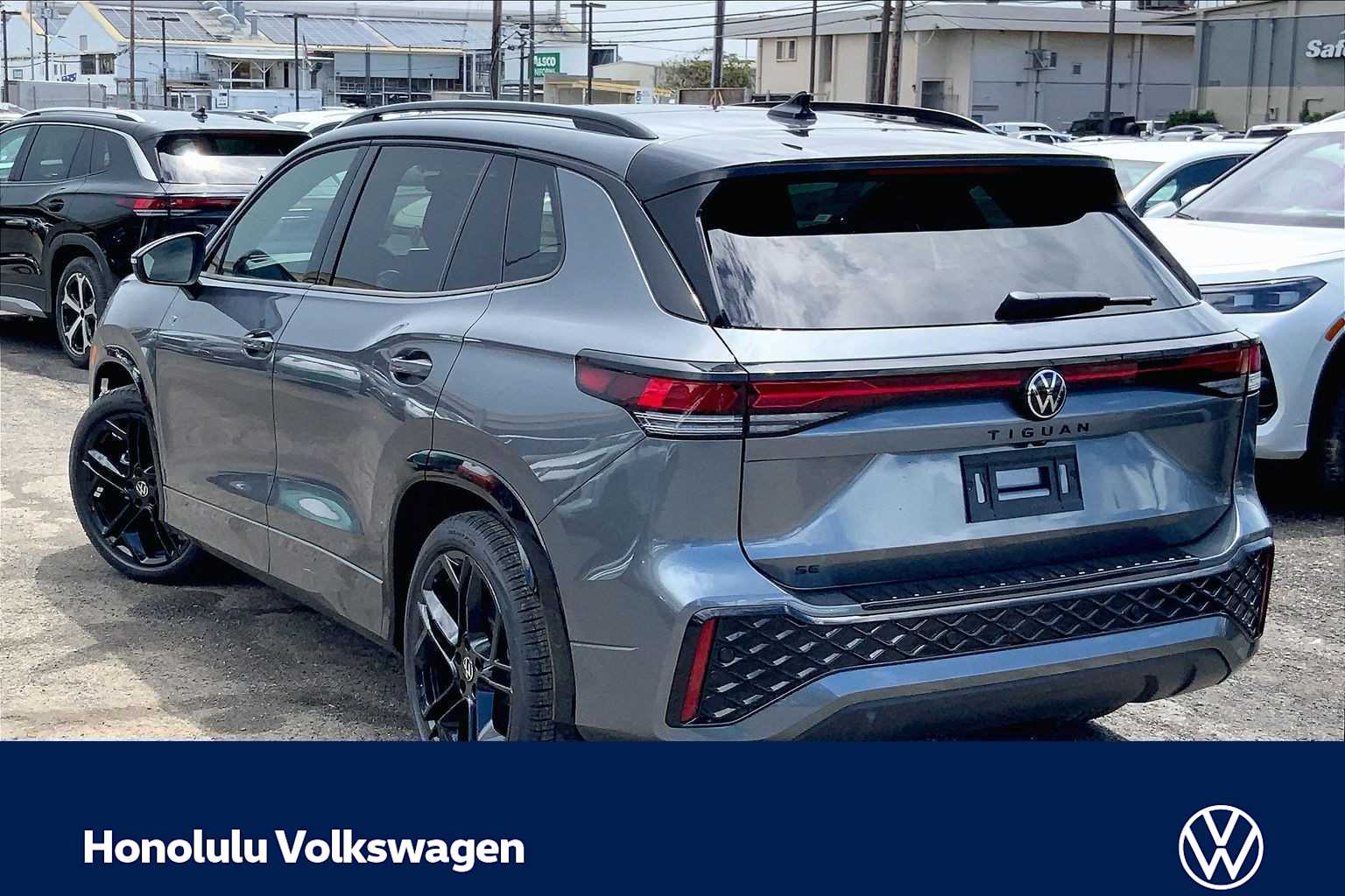 Thumbnail: 2026 Volkswagen Tiguan - 4