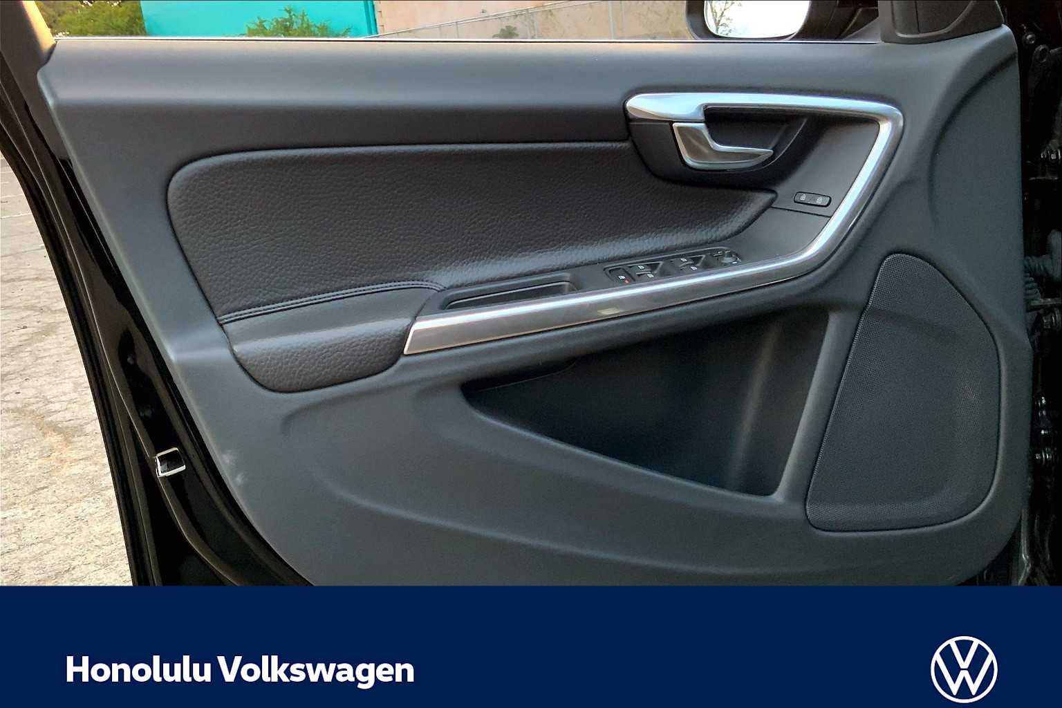 Thumbnail: 2012 Volvo S60 - 25