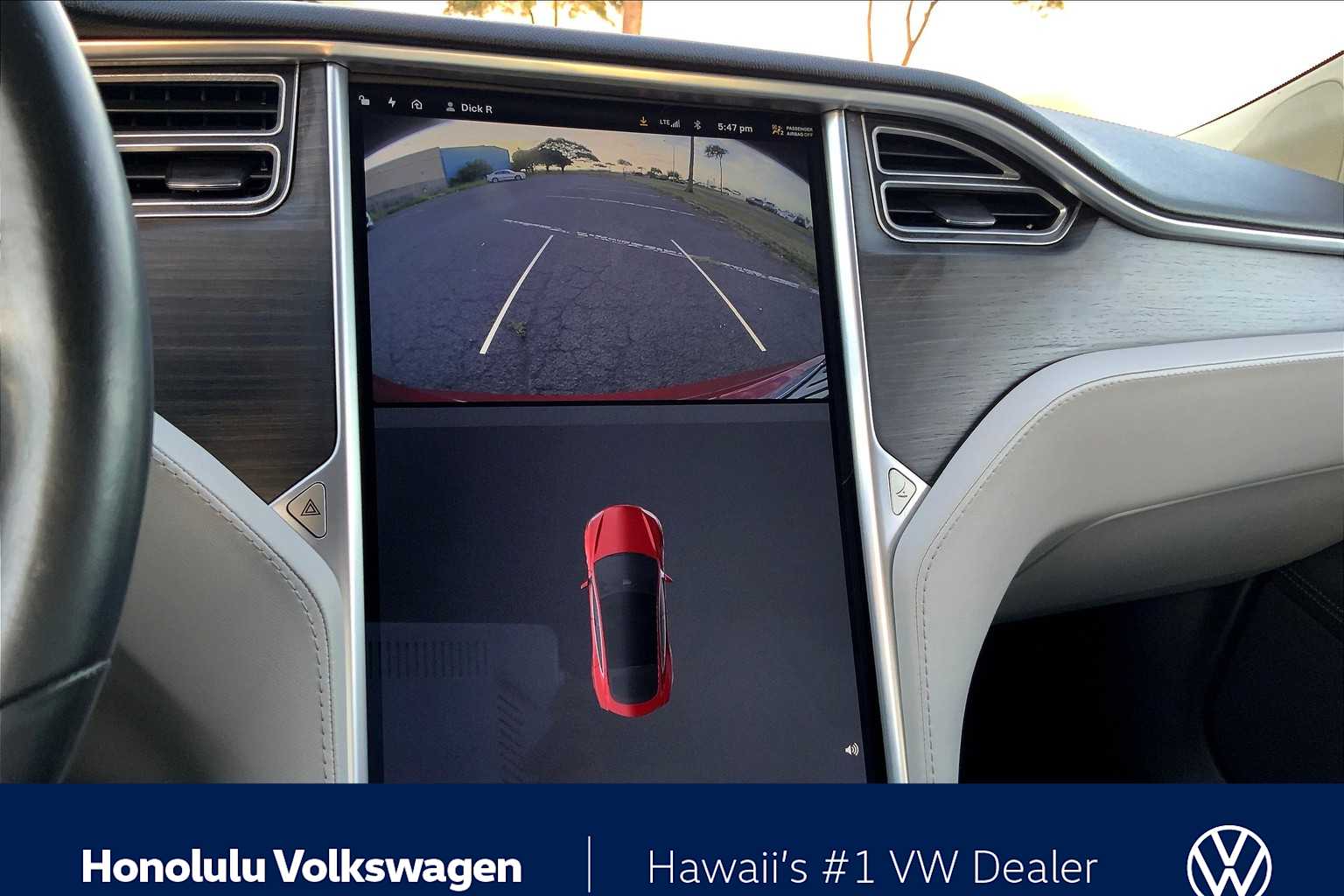 Thumbnail: 2014 Tesla Model S - 25