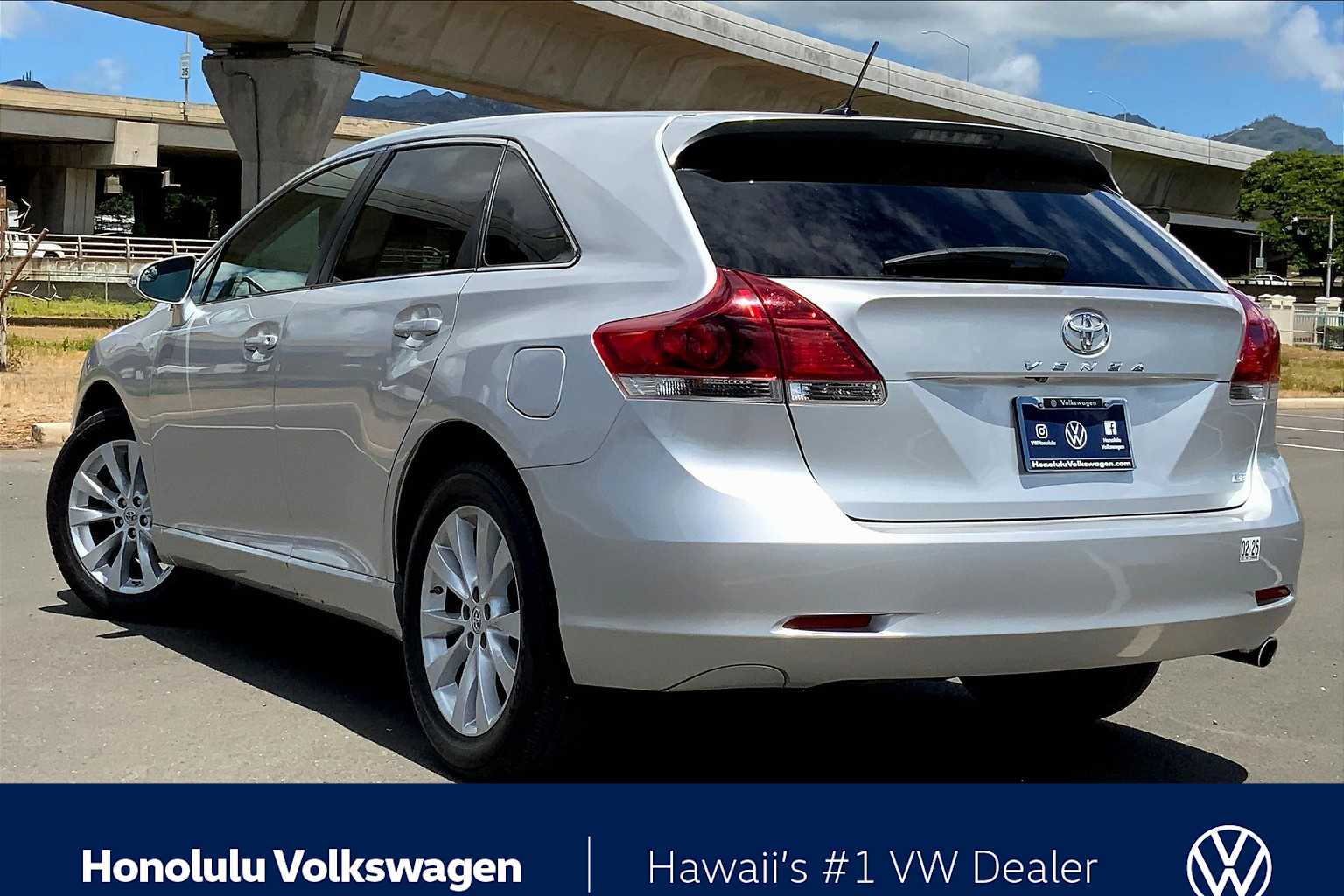 2014 Toyota Venza LE photo 3