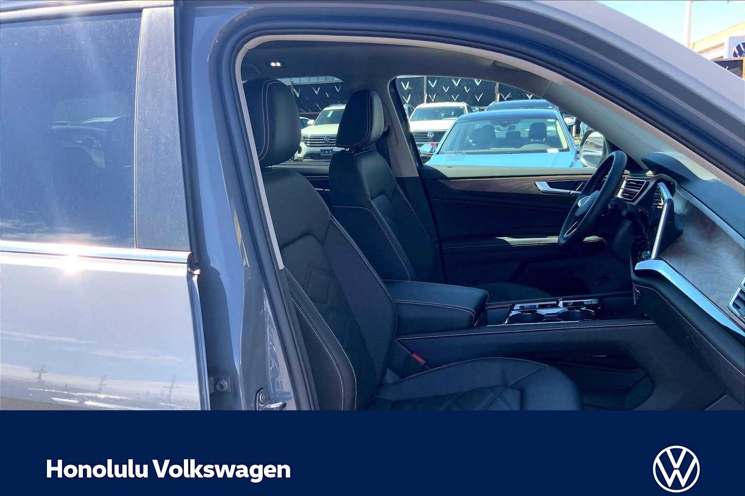 Thumbnail: 2026 Volkswagen Atlas - 14