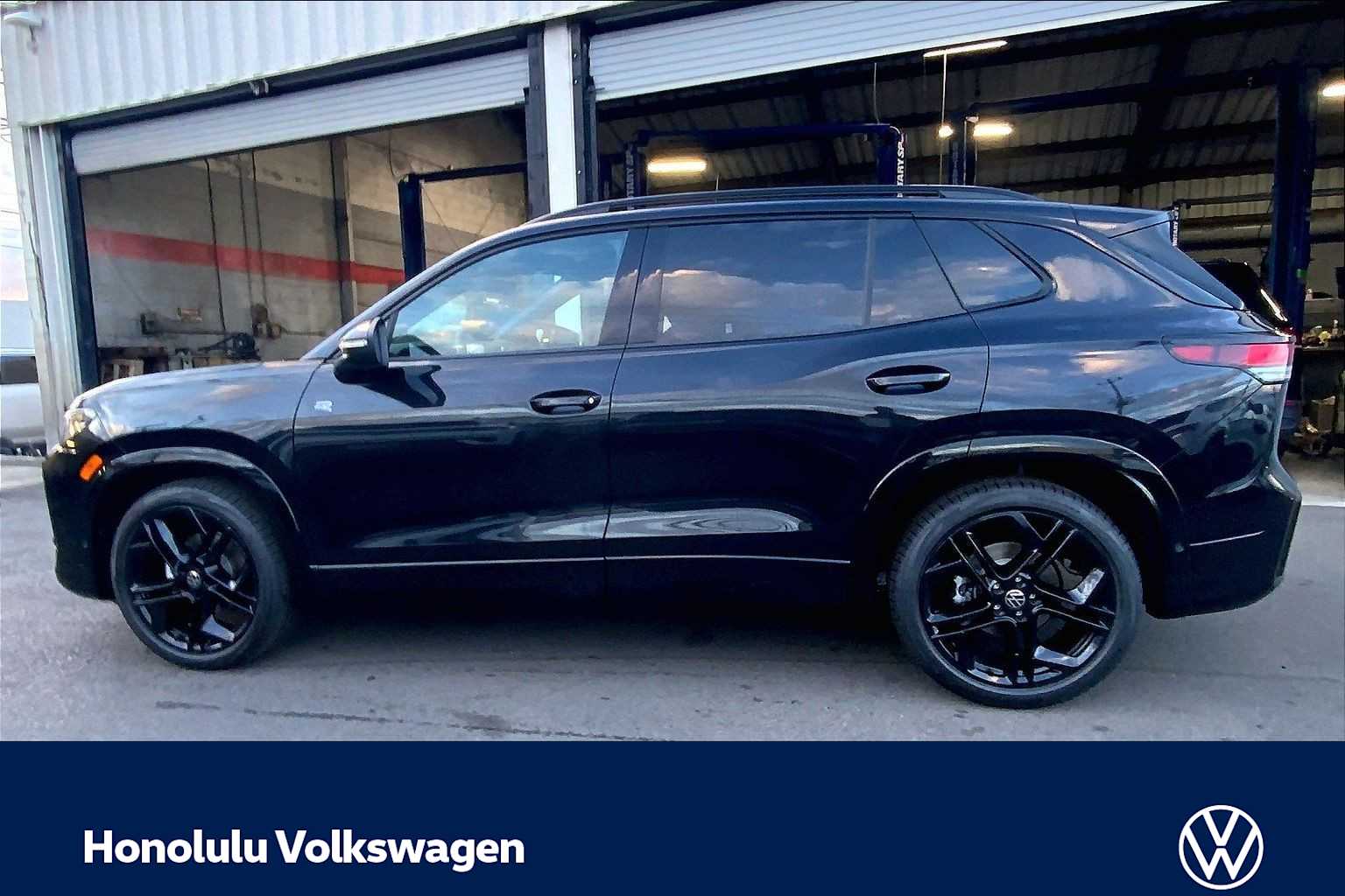 Thumbnail: 2026 Volkswagen Tiguan - 3