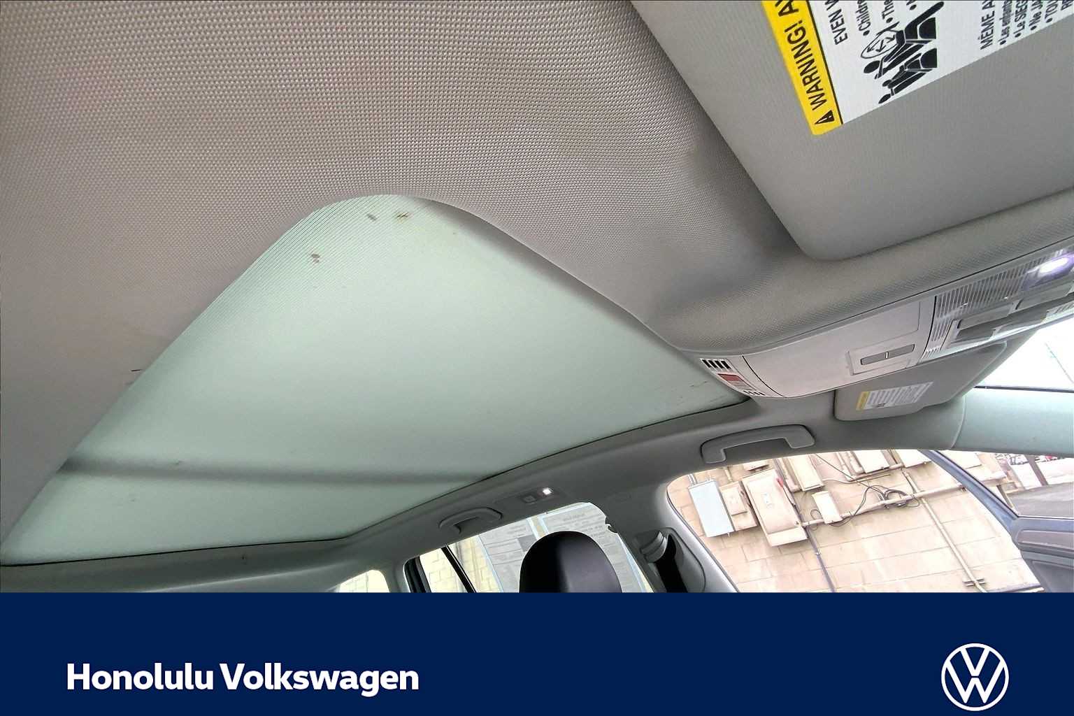 Thumbnail: 2019 Volkswagen Golf - 29