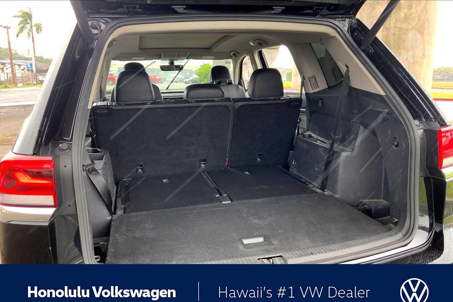 Thumbnail: 2022 Volkswagen Atlas - 17