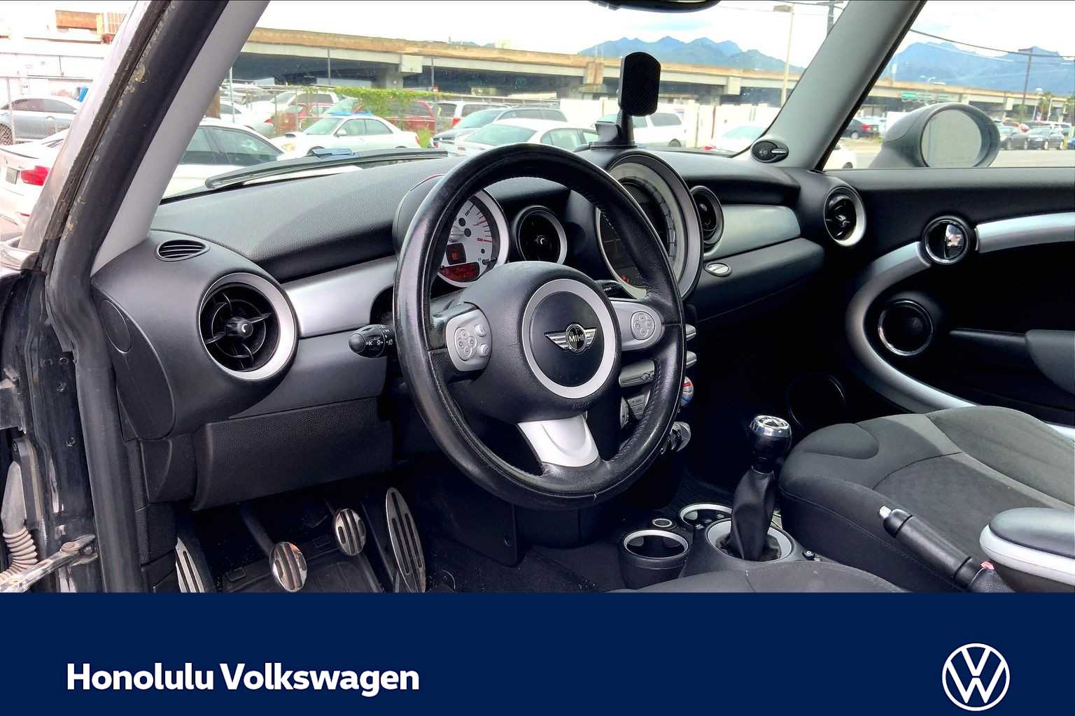 Thumbnail: 2010 MINI Cooper Clubman - 2