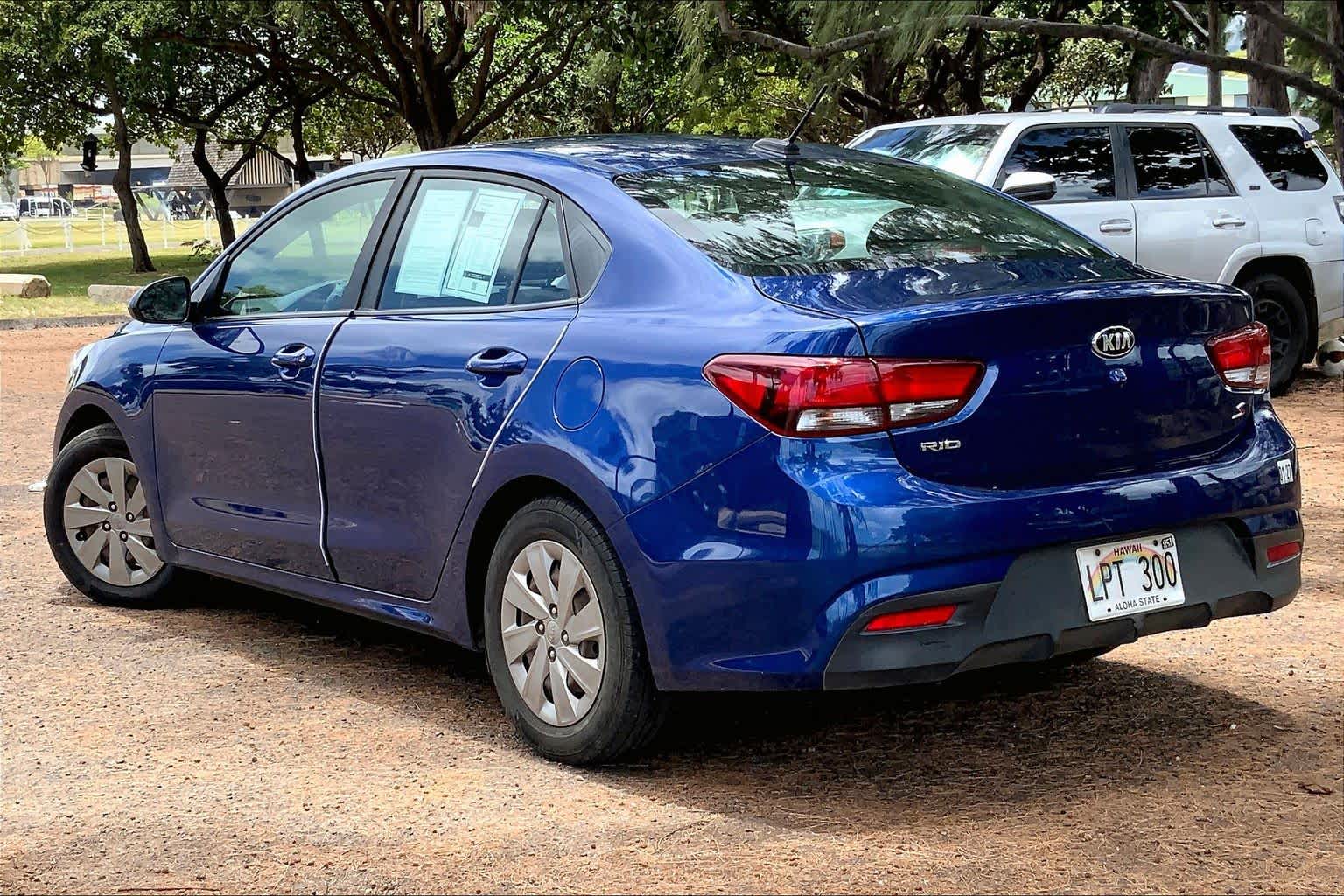Thumbnail: 2020 Kia Rio - 4