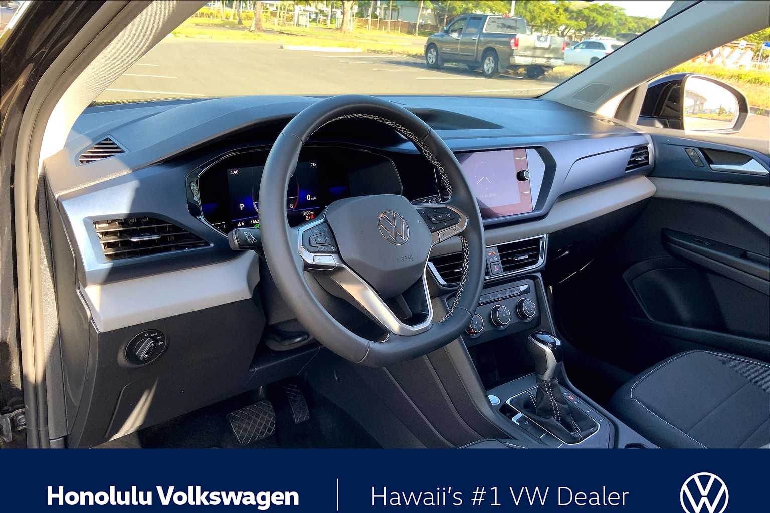 Thumbnail: 2022 Volkswagen Taos - 2