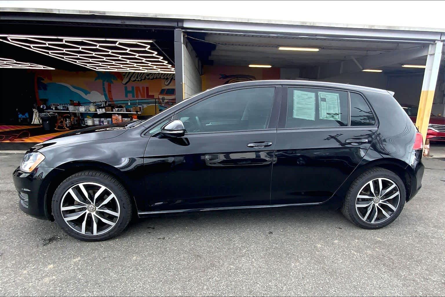 Thumbnail: 2016 Volkswagen Golf - 3