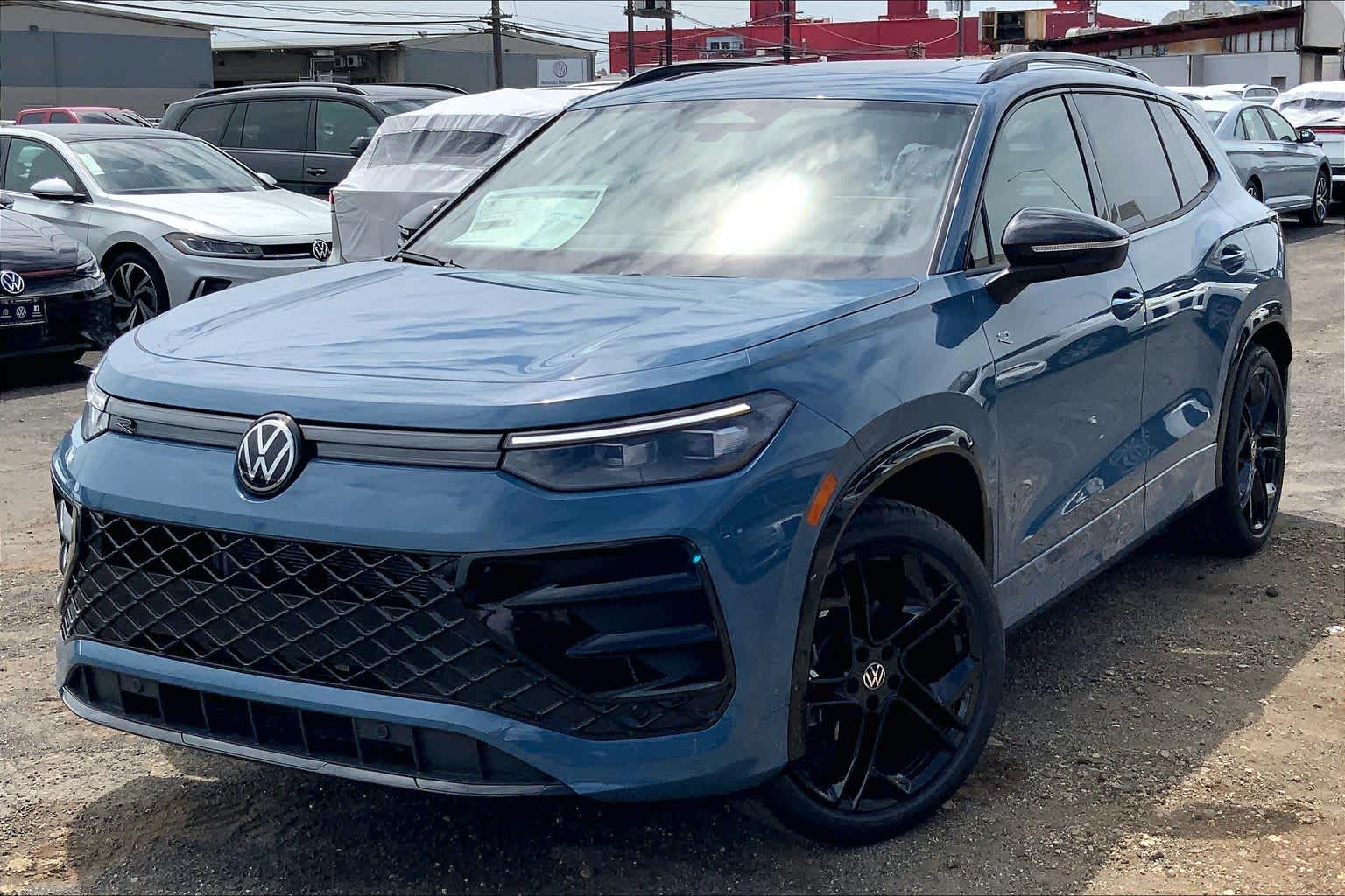 Thumbnail: 2026 Volkswagen Tiguan - 1