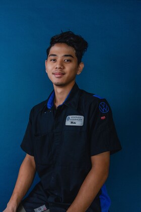 Staff member Mike Espina from ID_63c15583927b