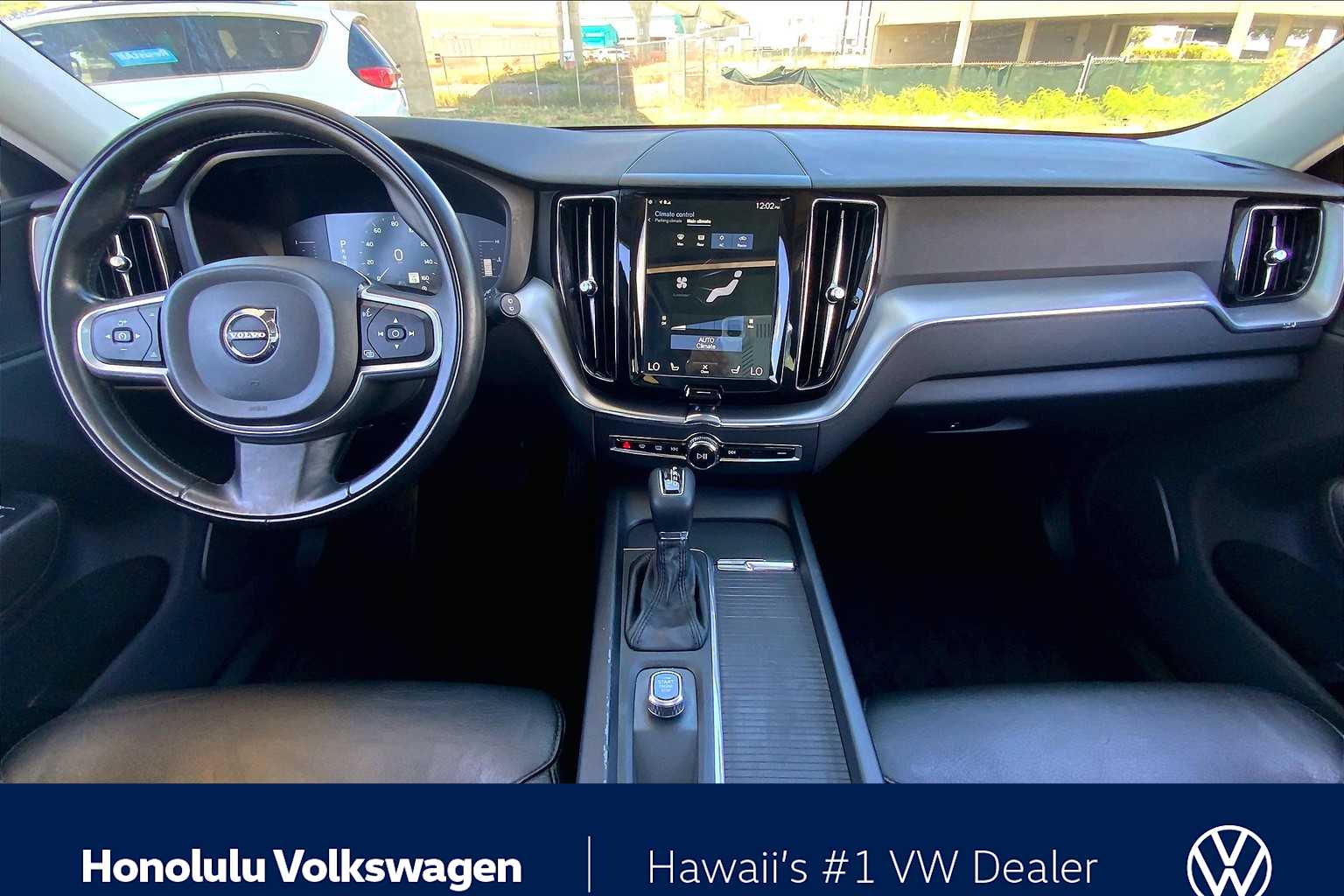 Thumbnail: 2018 Volvo XC60 - 9