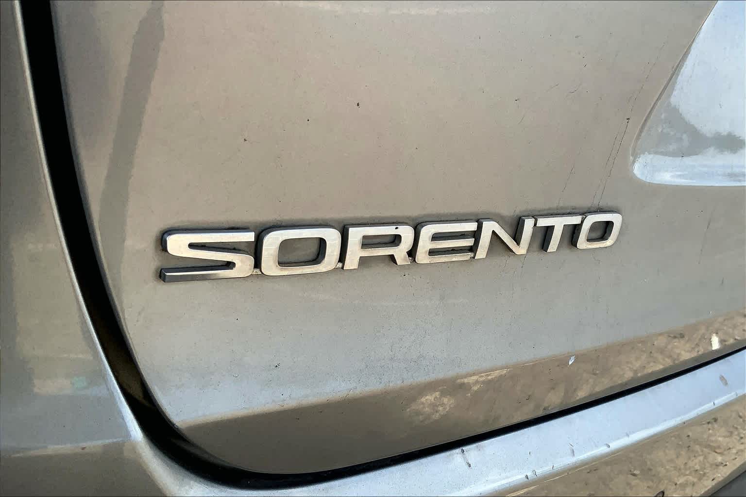 Thumbnail: 2017 Kia Sorento - 7