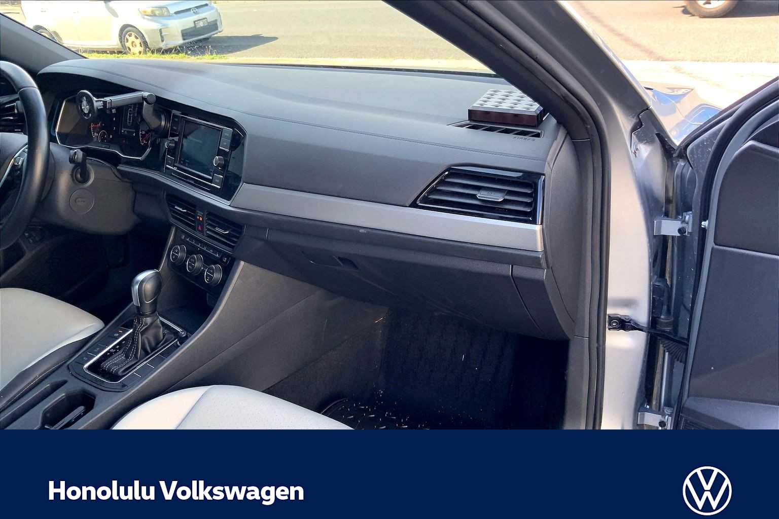 Thumbnail: 2021 Volkswagen Jetta - 22