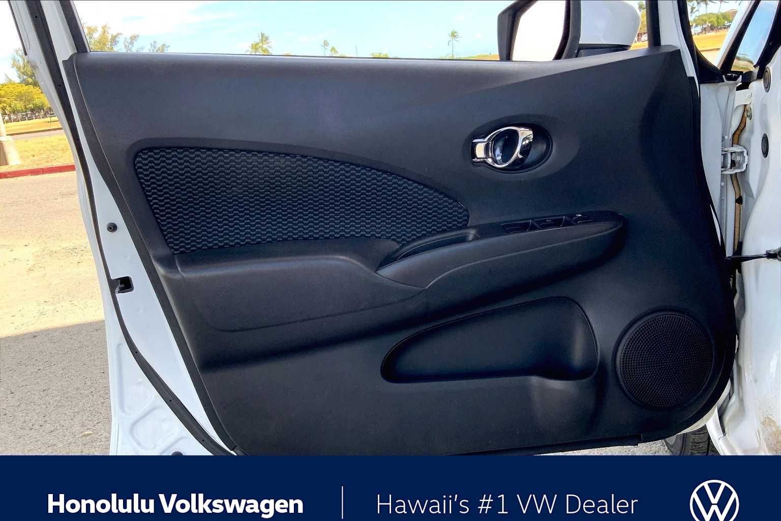 Thumbnail: 2015 Nissan Versa Note - 26