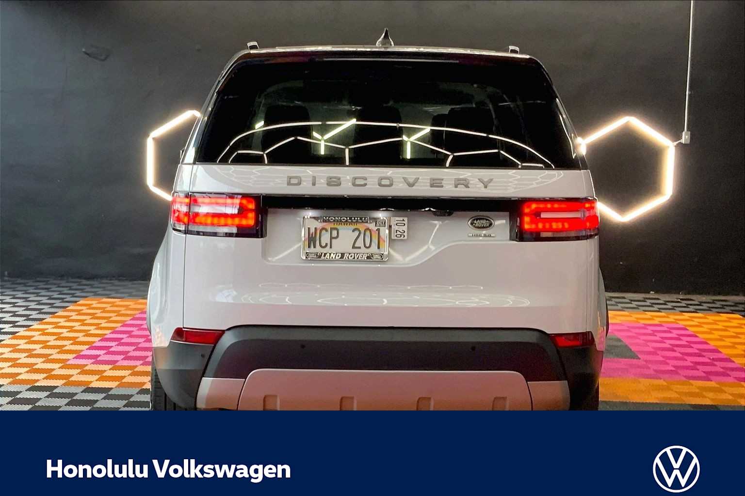 Thumbnail: 2020 Land Rover Discovery - 5