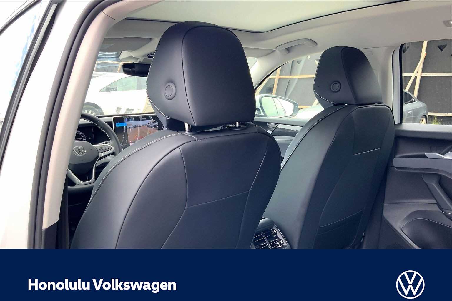 Thumbnail: 2026 Volkswagen Tiguan - 12