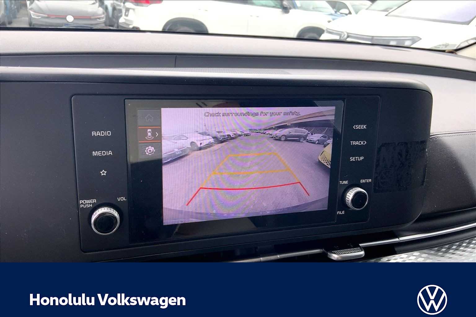 Thumbnail: 2023 Kia Carnival - 26