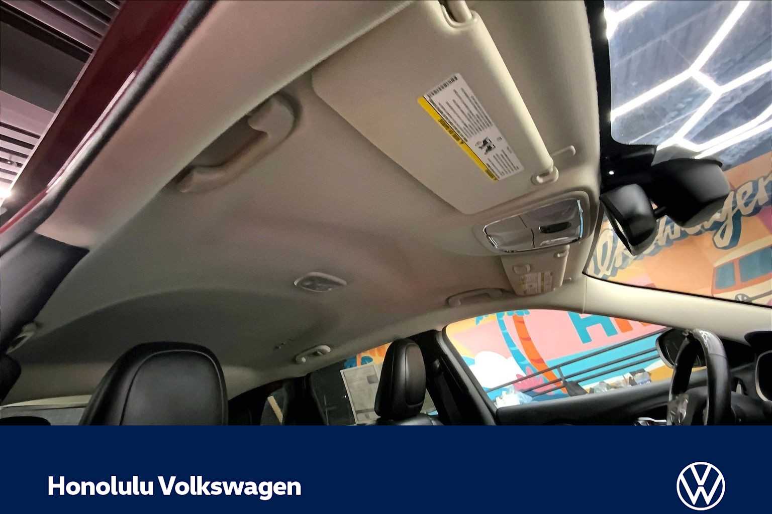 Thumbnail: 2015 Jeep Cherokee - 29