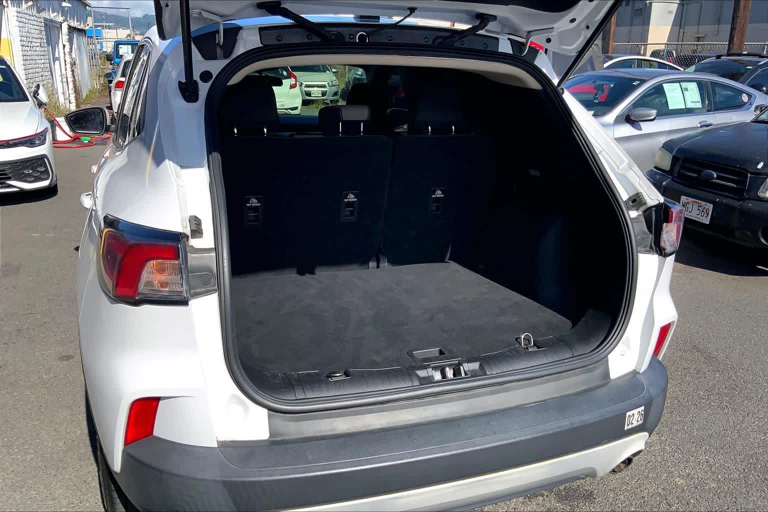 Thumbnail: 2020 Ford Escape - 18