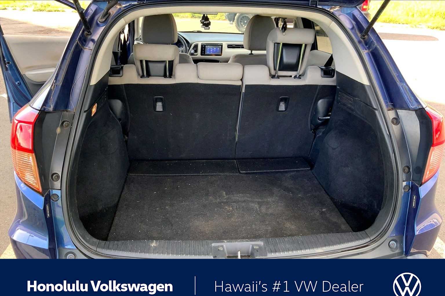 Thumbnail: 2016 Honda HR-V - 17