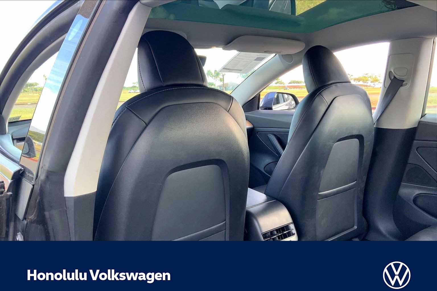 Thumbnail: 2021 Tesla Model 3 - 11