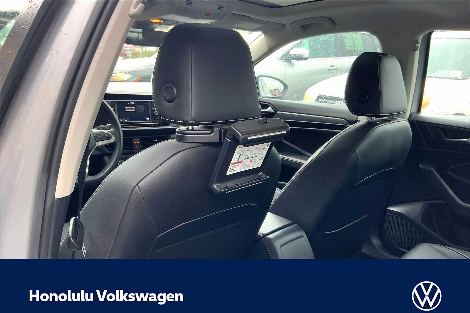 Thumbnail: 2022 Volkswagen Jetta - 12