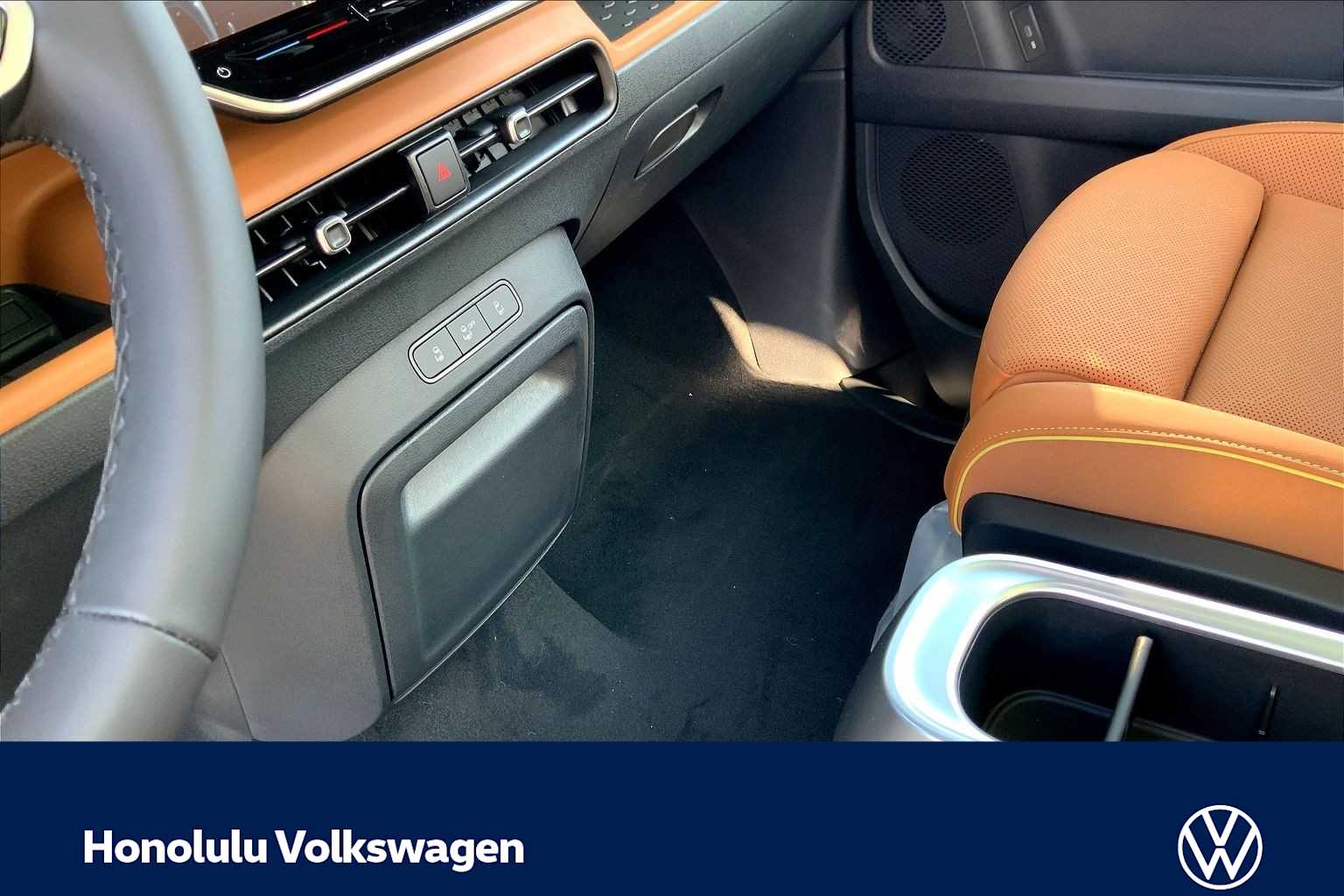 Thumbnail: 2025 Volkswagen ID.Buzz - 17