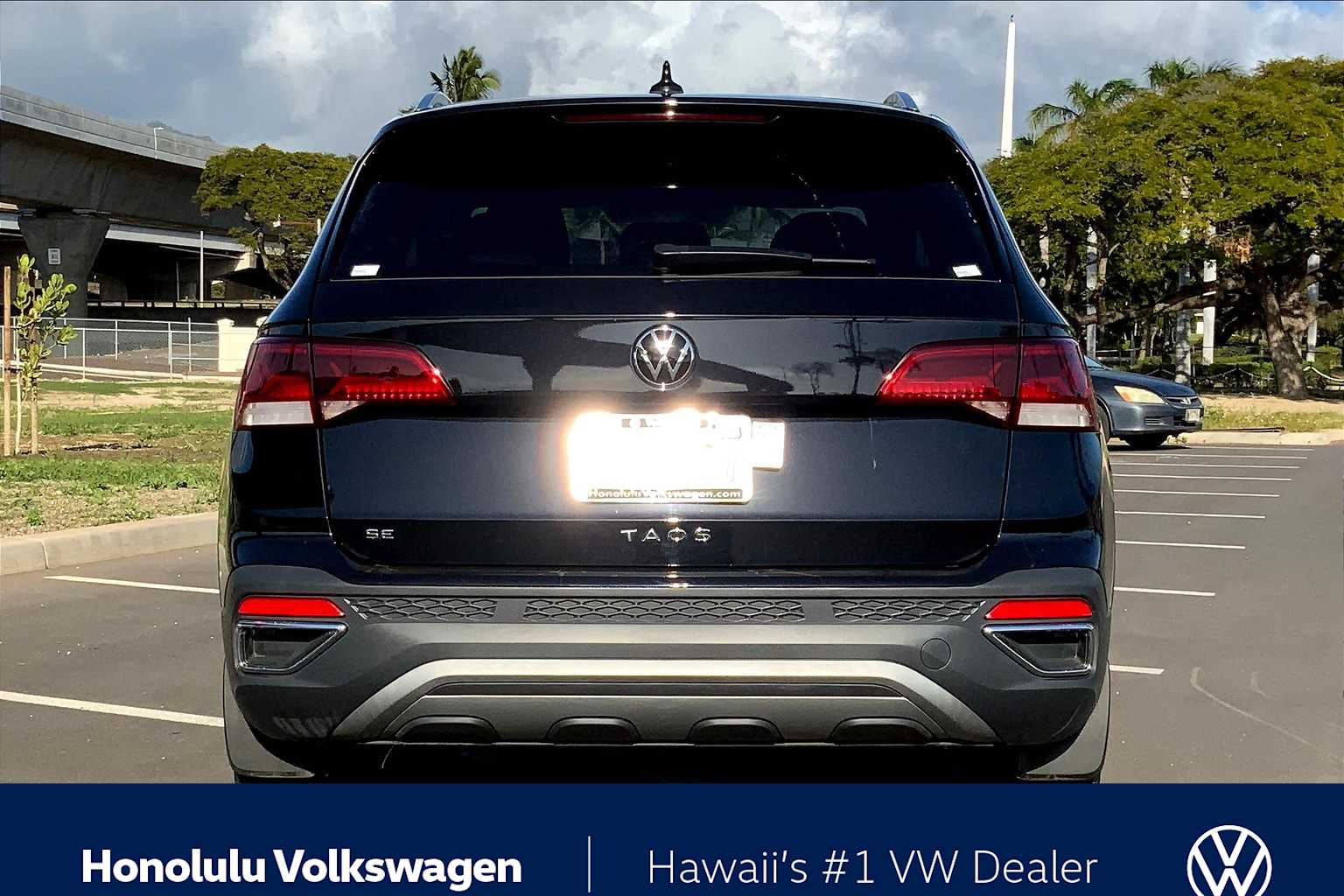 Thumbnail: 2022 Volkswagen Taos - 5