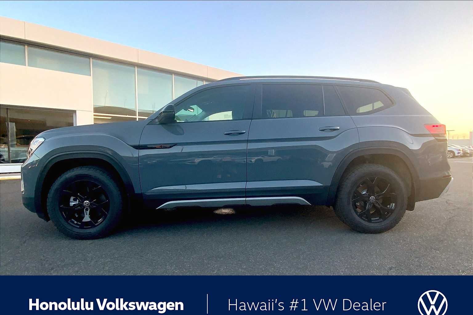 Thumbnail: 2025 Volkswagen Atlas - 3