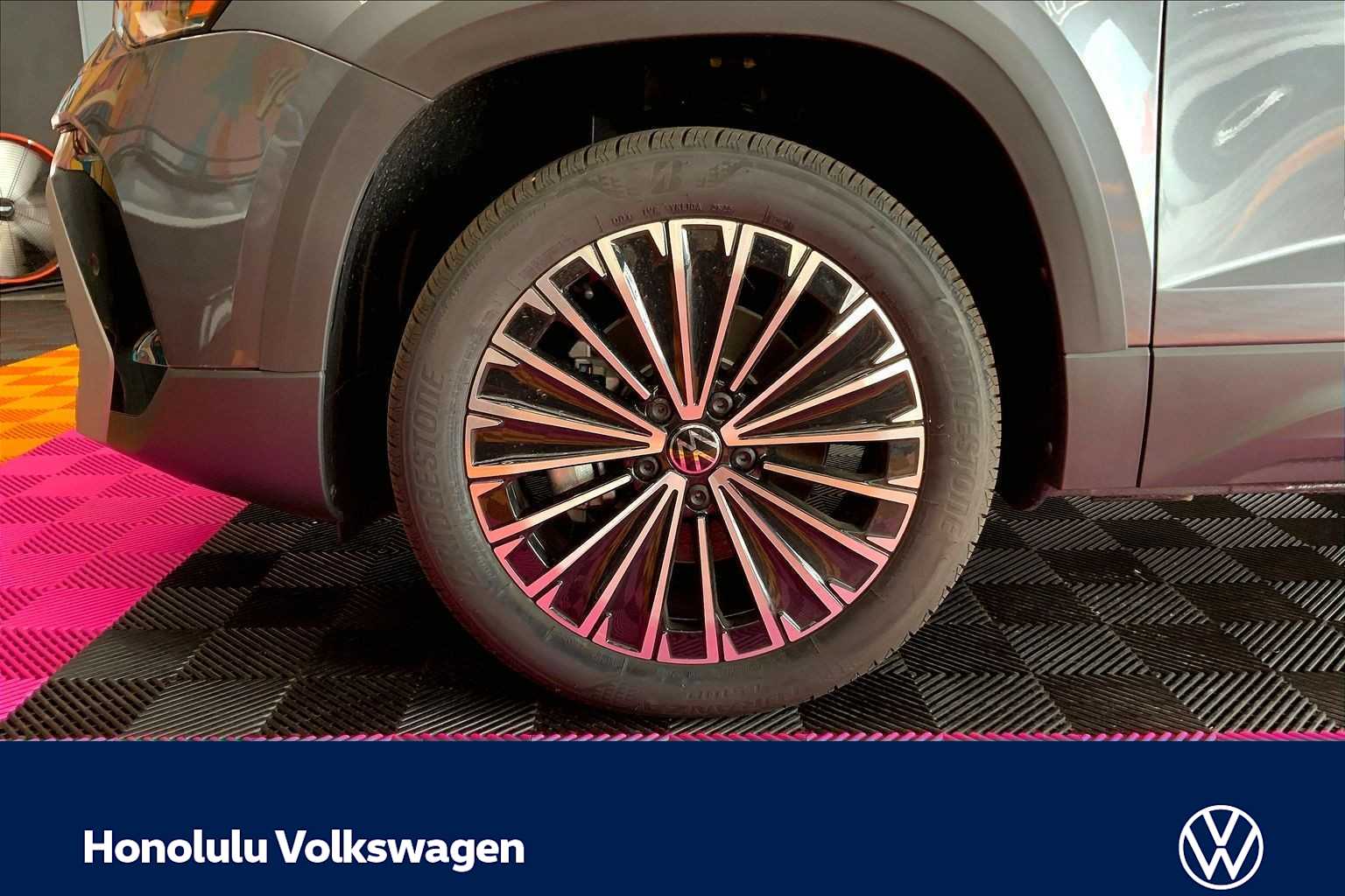 Thumbnail: 2026 Volkswagen Taos - 8