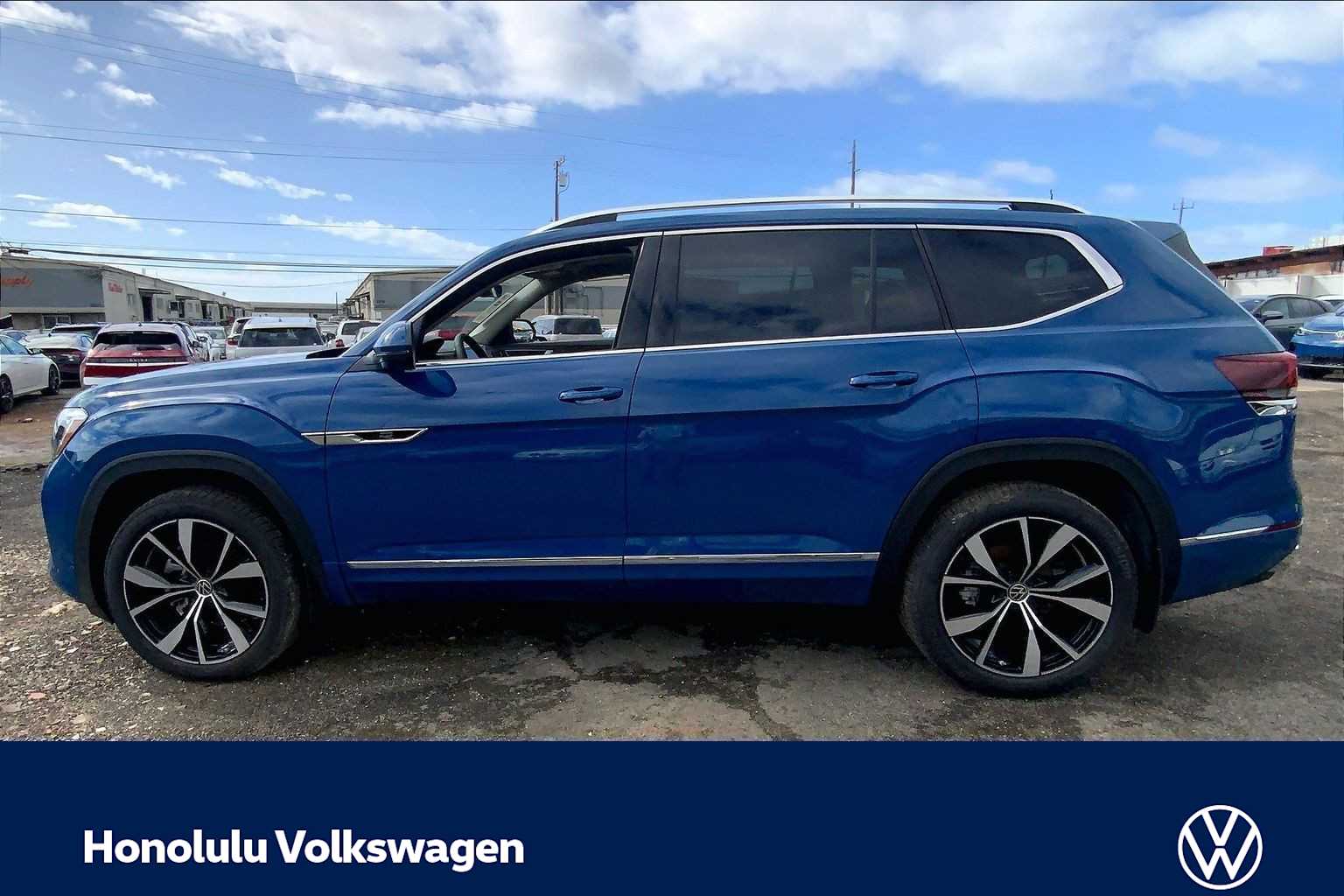 Thumbnail: 2026 Volkswagen Atlas - 3