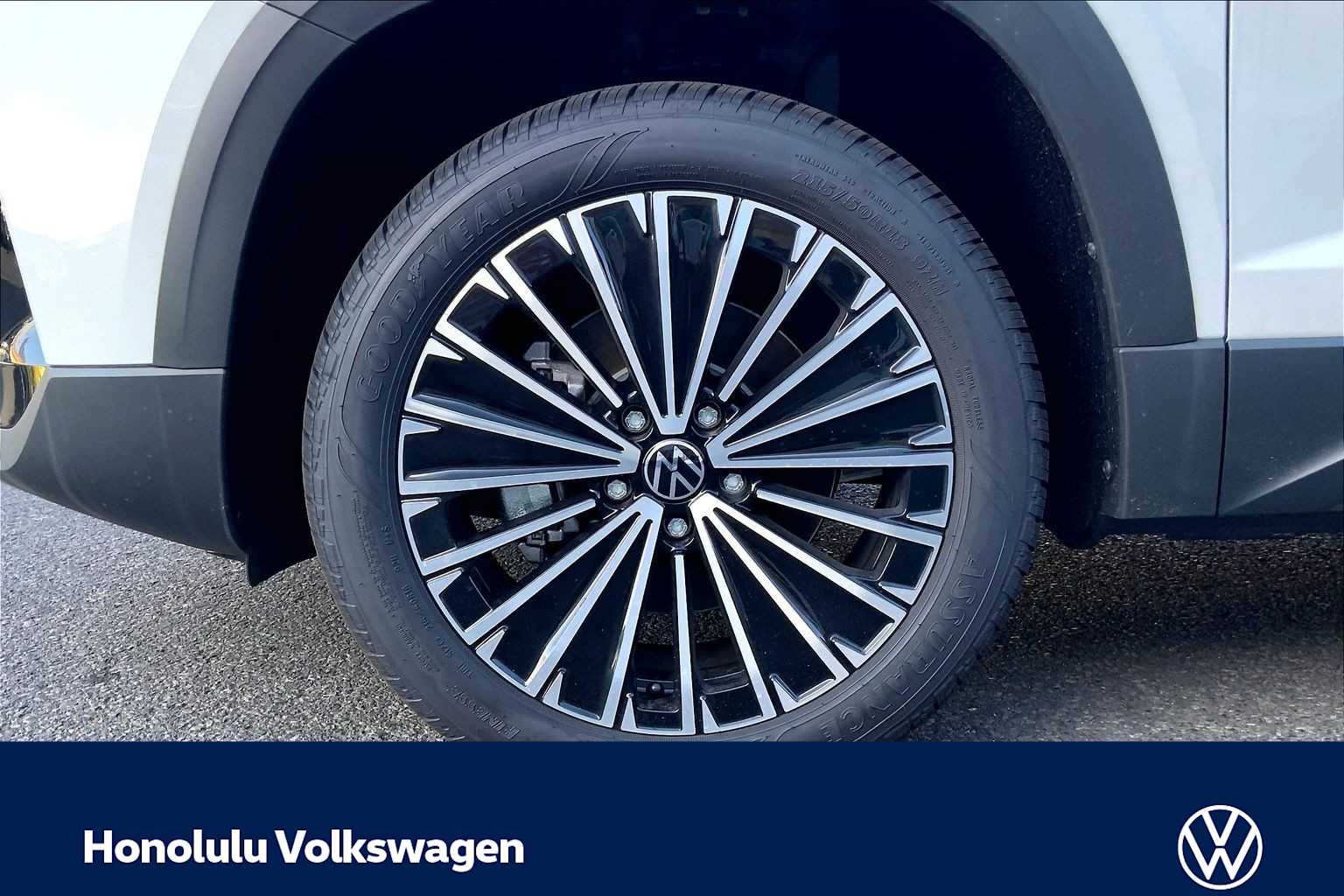 Thumbnail: 2026 Volkswagen Taos - 8