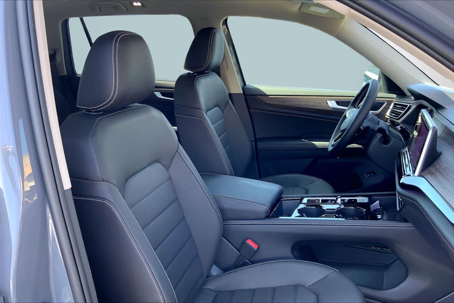 2026 Volkswagen Atlas SEL - Photo 14