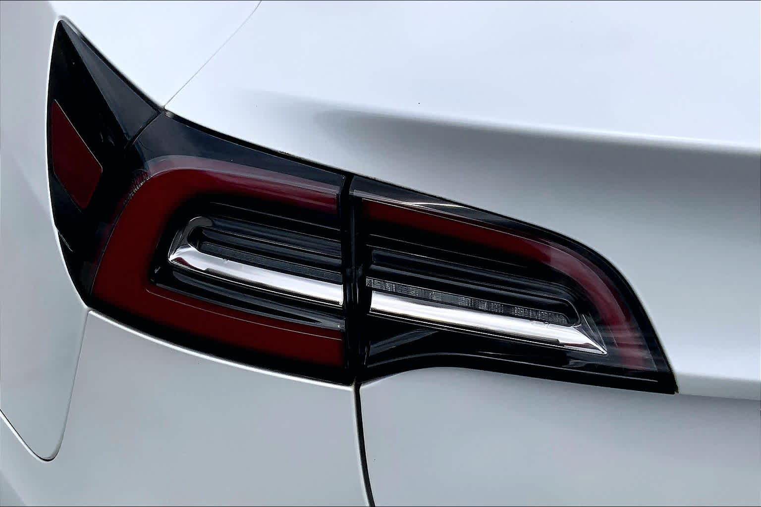 Thumbnail: 2020 Tesla Model 3 - 32