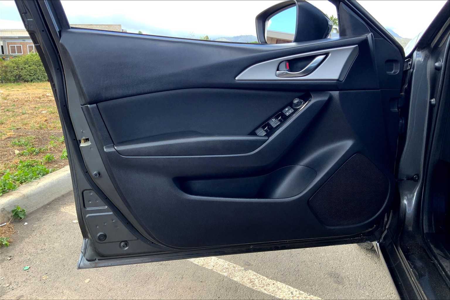 Thumbnail: 2018 Mazda Mazda3 - 26