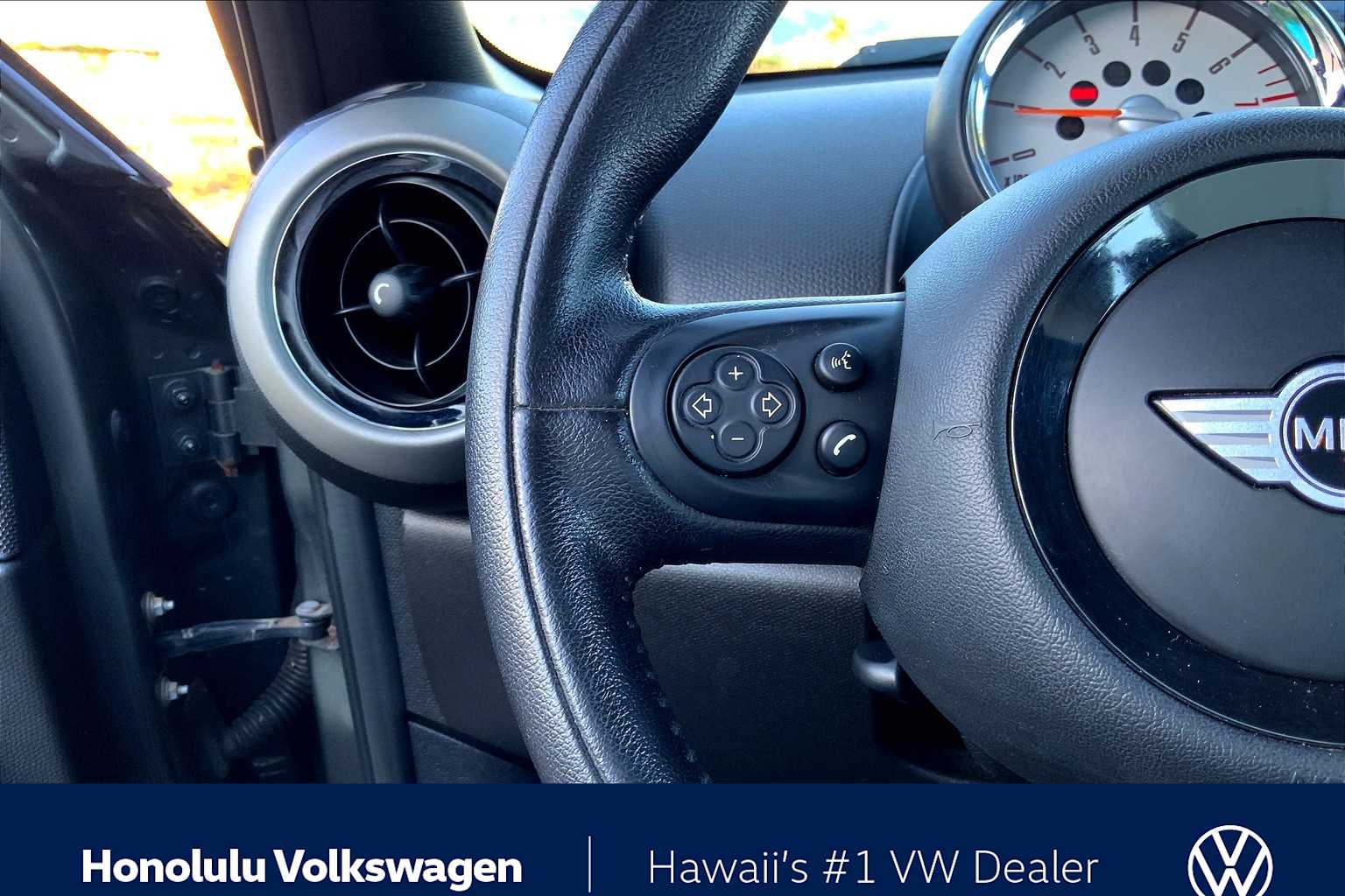 Thumbnail: 2012 MINI Cooper Countryman - 23