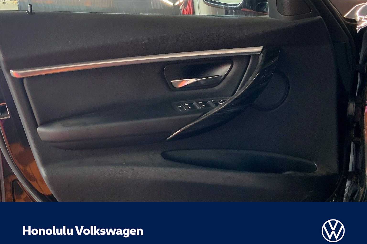 Thumbnail: 2017 BMW 3 Series - 26